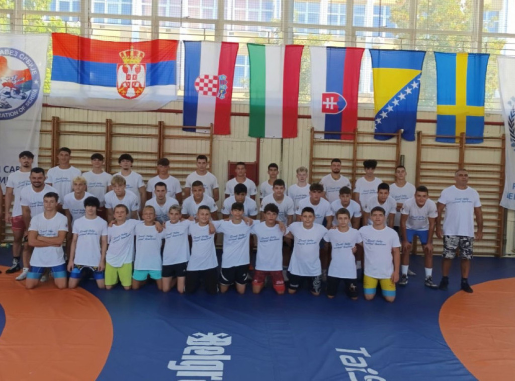 Regionalni rvački savez Centralne Srbije u Kragujevcu domaćin kampa za mlade rvače