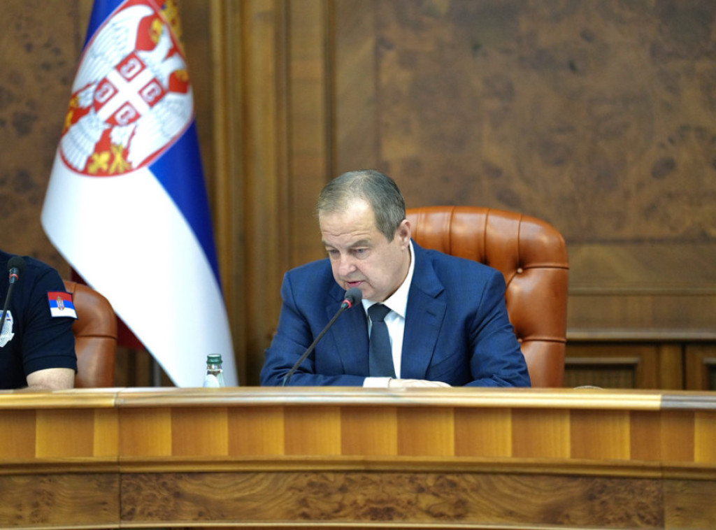 Ivica Dačić: Lokalizovan požar u Gornjem Brestovcu kod Bojnika