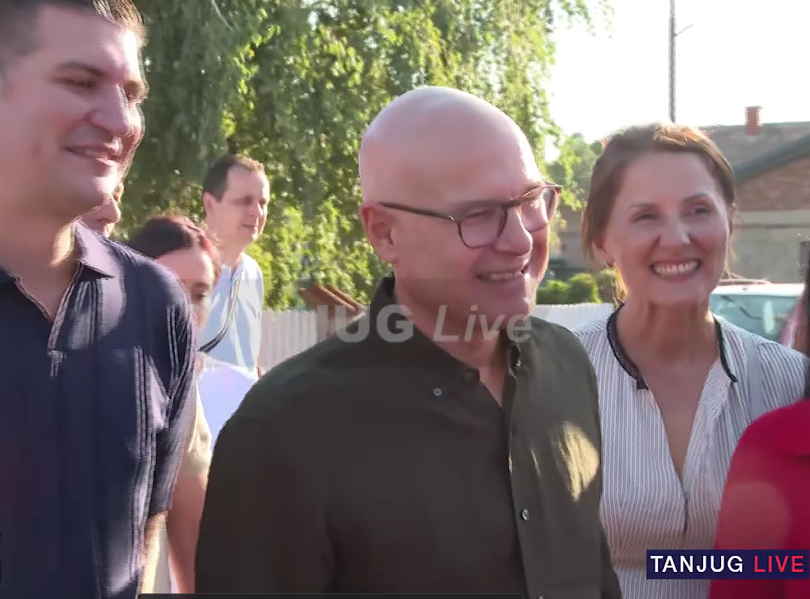 Vučević stigao u Dragovac kod Požarevca na manifestaciju "Satarašijada"