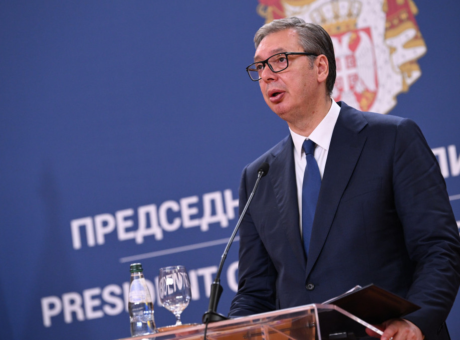 Vučić obilazi radove na sanaciji Klinike za ginekologiju i akušerstvo