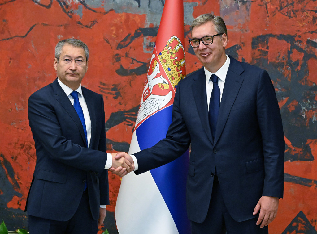 Predsednik Vučić primio akreditivna pisma novoimenovanog ambasadora Kazahstana