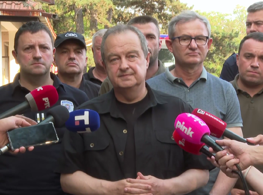 Dačić: Najteža situacija u Deliblatskoj peščari, naselja i građani sigurni