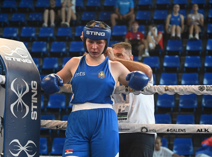 Omladinsko Evropsko prvenstvo u boksu: Sonja Vukšić osvojila zlato, Jovani Devetaković pripalo srebro