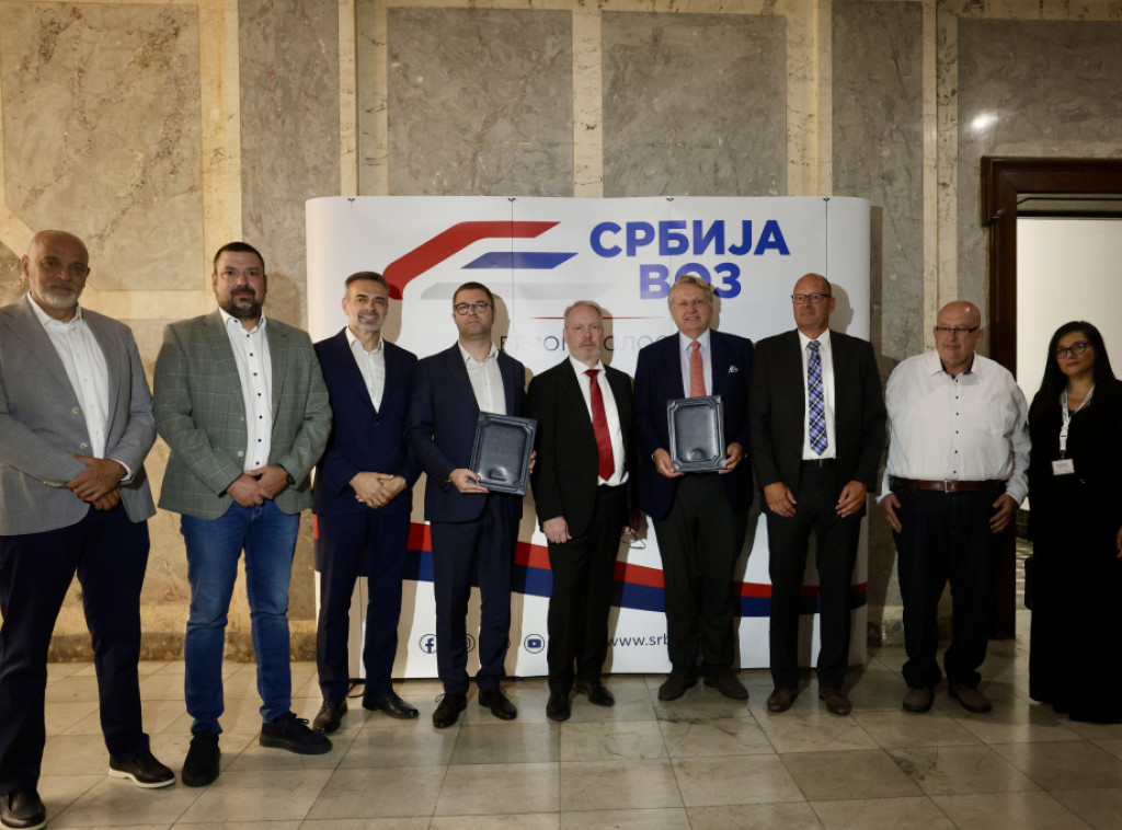 Potpisan ugovor između Srbijavoza i Simensa o nabavci šest električnih lokomotiva