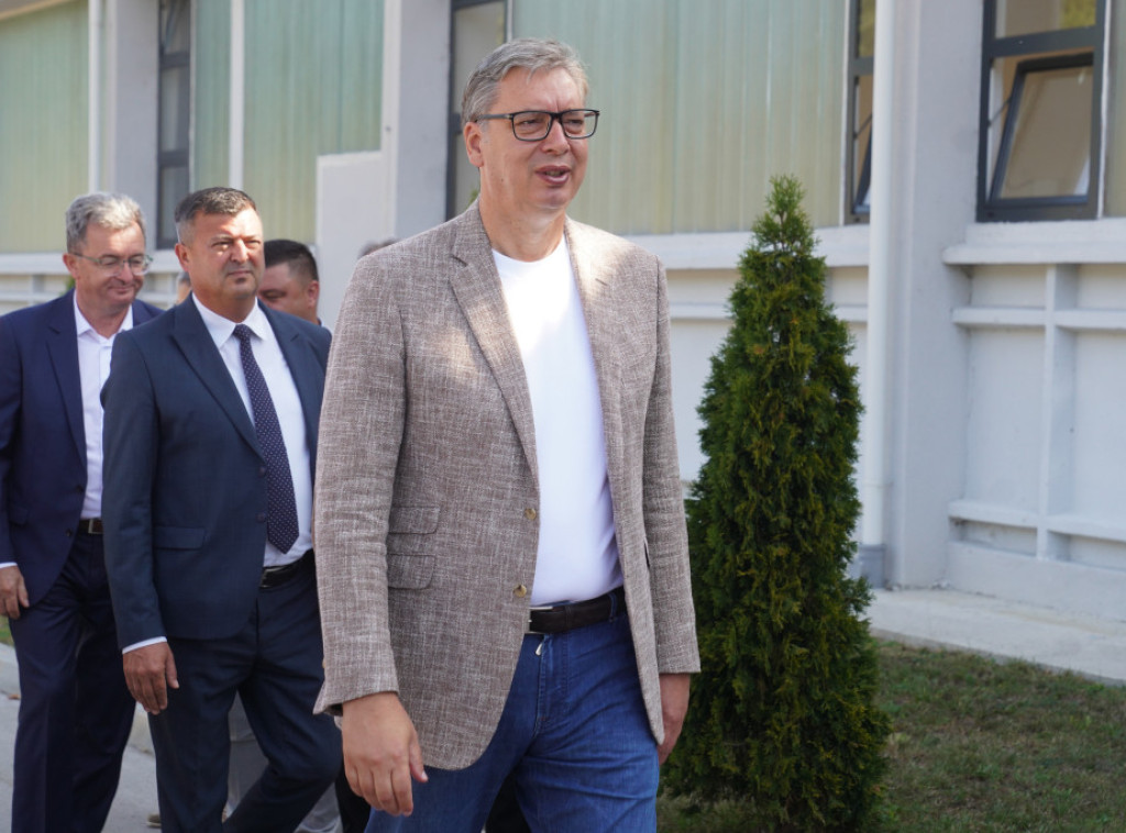 Vučić: Danas se pušta u saobraćaj novi most preko pruge u Maloj Krsni