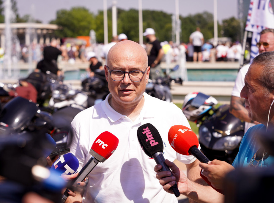 Vučević pozvao na veliki skup u Novom Sadu i doček Vučića: Srbija je ujedinjena