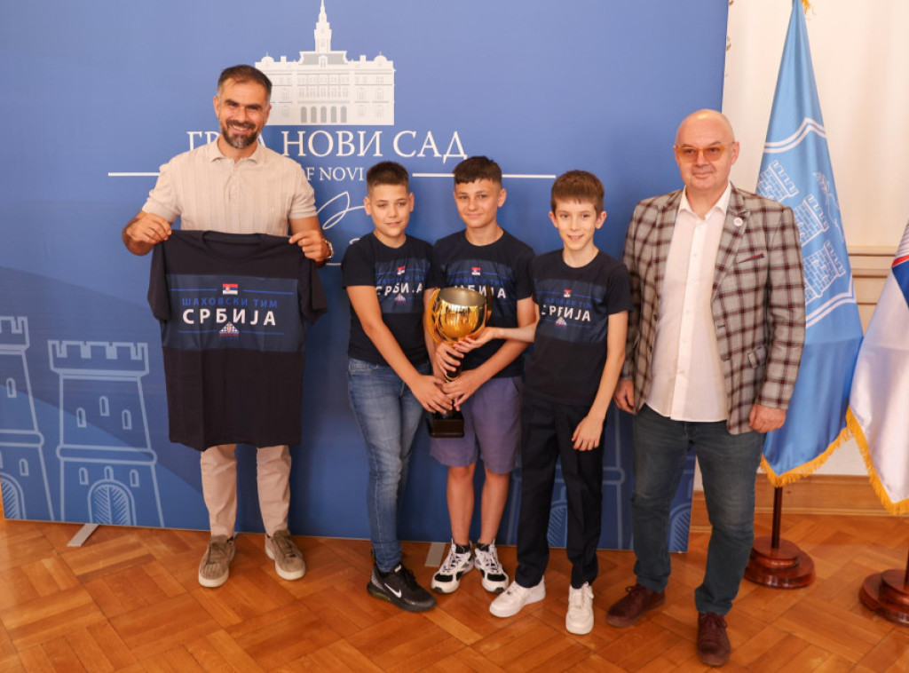 Mićin primio bronzane šahiste sa  Evropskog prvenstva: Ovo je veliki uspeh, medalja je rezultat znanja