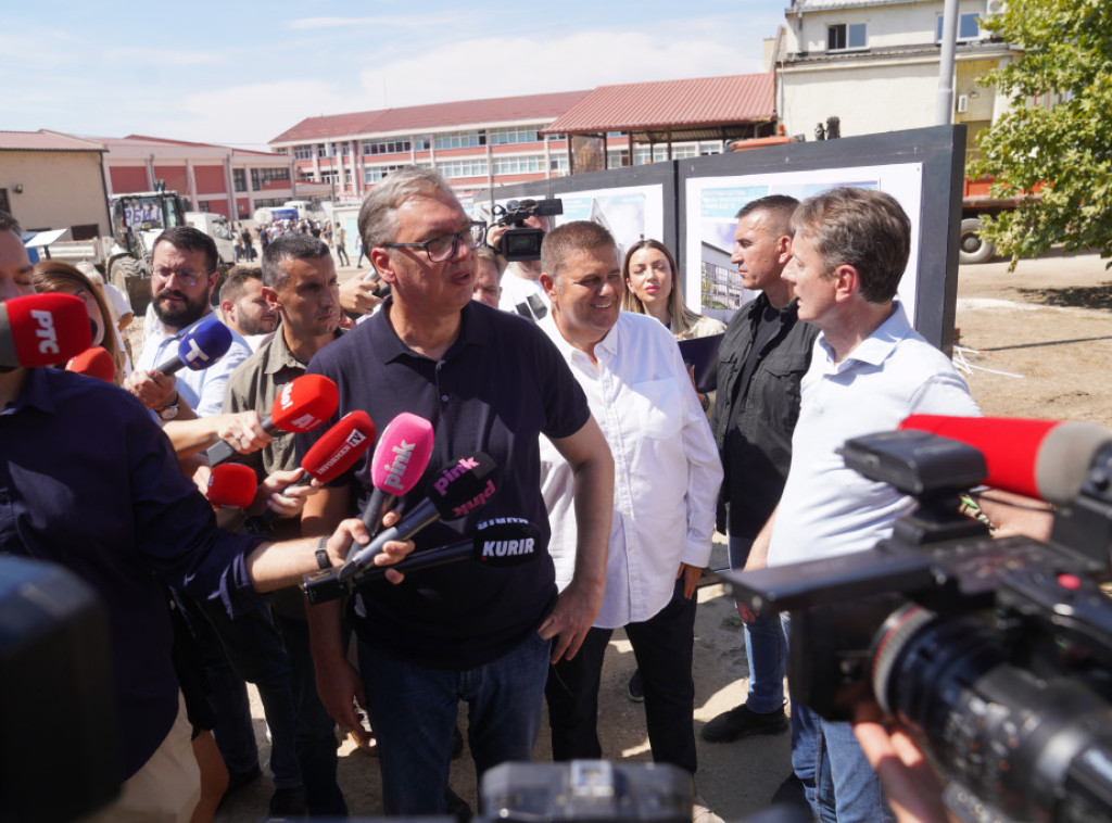 Vučić: Opoziciju ćemo ubedljivo pobediti, nastaviću da radim i obaram rekorde