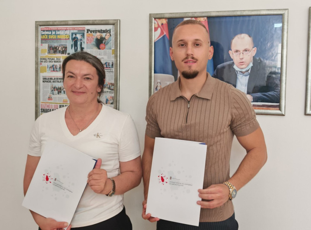Zlatibor Lončar: Povratak još 12 medicinara je potvrda poverenja u zdravstveni sistem Srbije