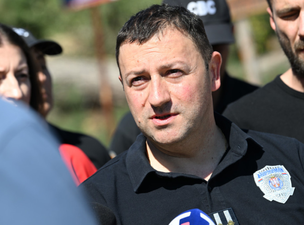 Čaušić: Situacija u Deliblatskoj peščari dosta povoljnija, na terenu 485 ljudi