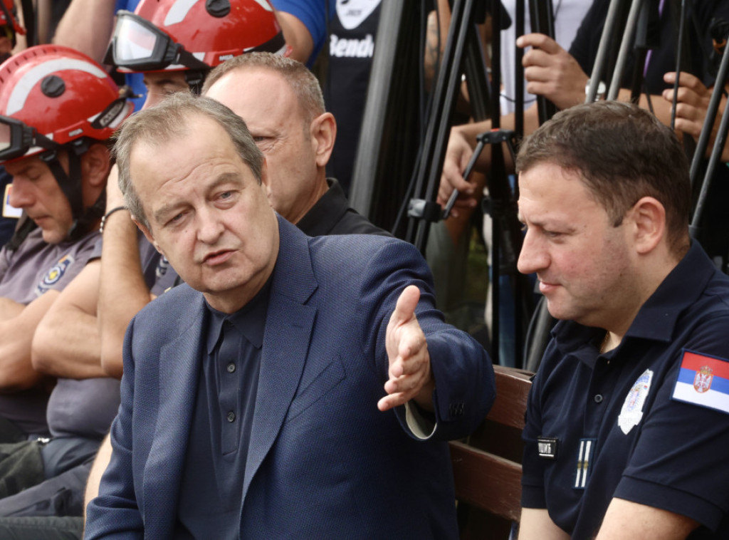 Dačić: Odluka o traženju pomoći za gašenje požara donosi se na predlog Sektora za vanredne situacije