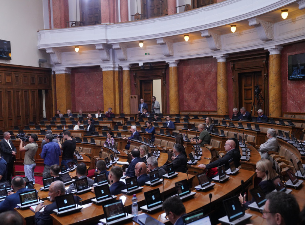 Skupština prihvatila da se obavi zajednički pretres o svim tačkama dnevnog reda