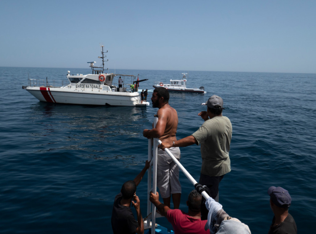 Tunis: Tela 19 stradalih migranata izvučena nakon potonuća čamca