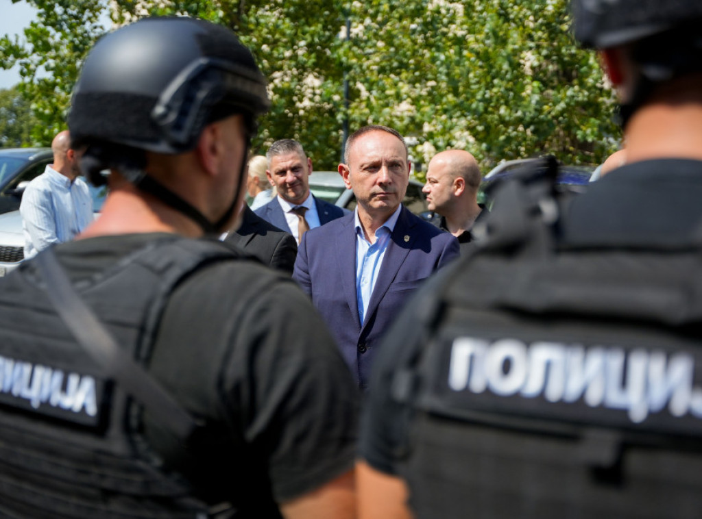Vasiljević posetio Upravu za tehniku, sa rukovodstvom razgovarao o rezultatima rada