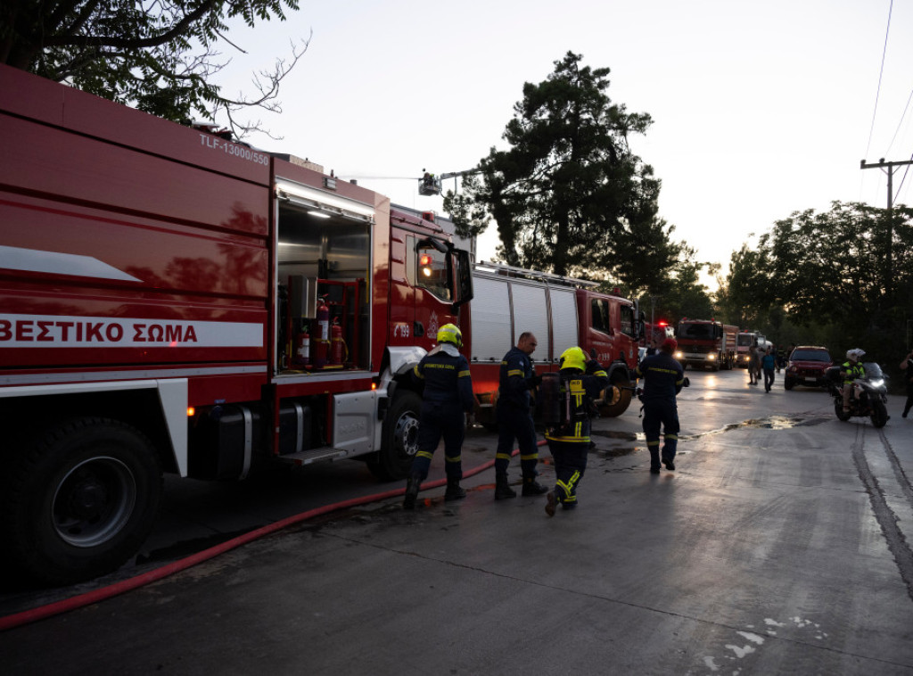 Zbog požara u centralnoj Grčkoj naređena evakuacija više sela