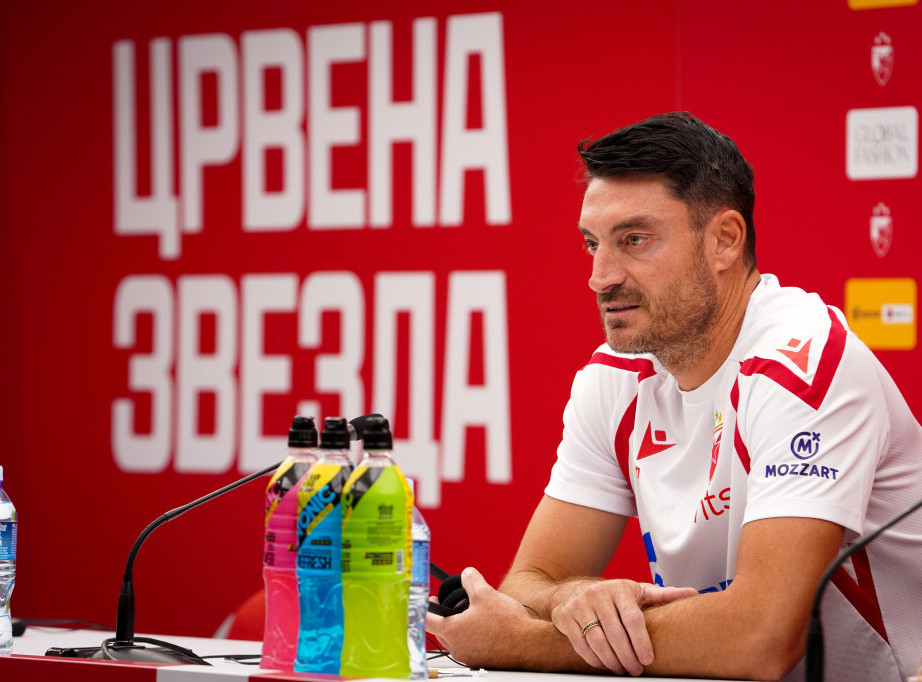 Trener Zvezde Albert Rijera poveo 23 fudbalera na meč protiv Viktorije Plzenj