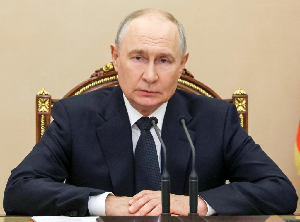Vladimir Putin razgovarao sa Ahmedom el Šarom o daljem razvoju rusko-sirijskih odnosa