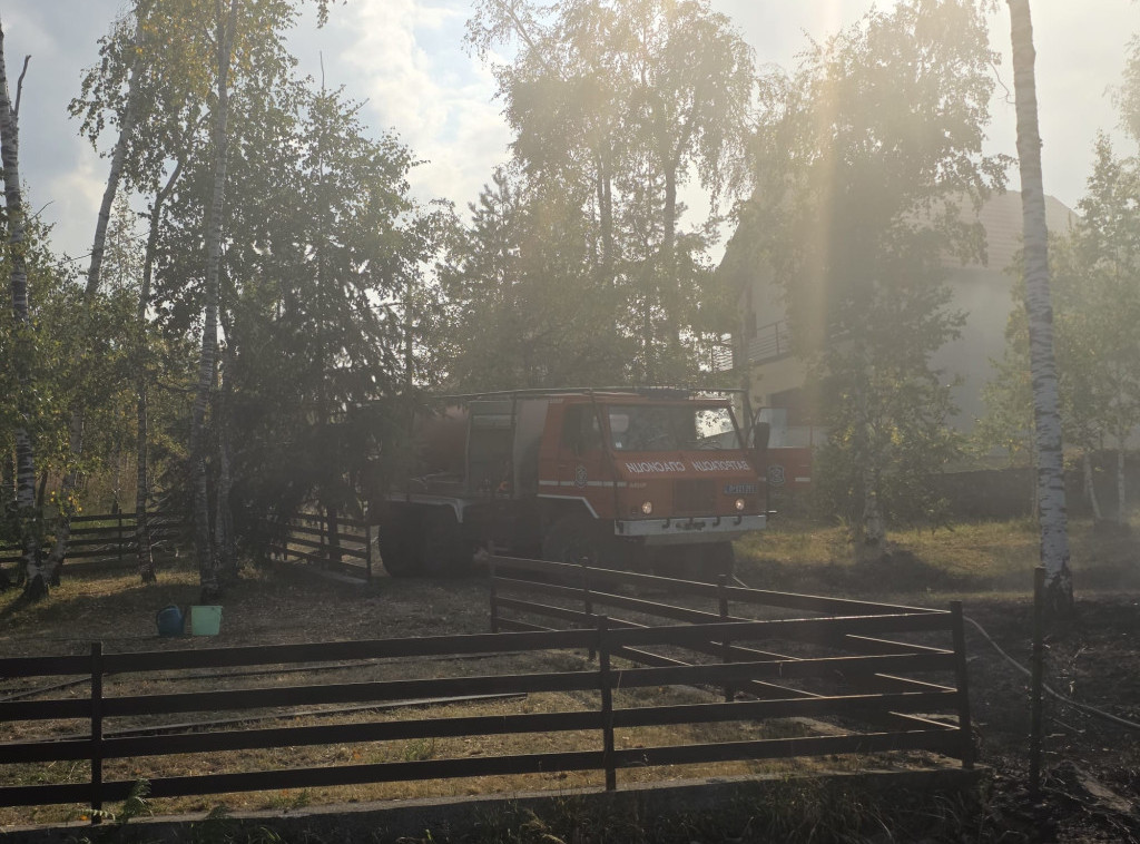 I dalje borba sa požarom u selu Lukovo kod Vranja, vatra se širi prema Bareliću