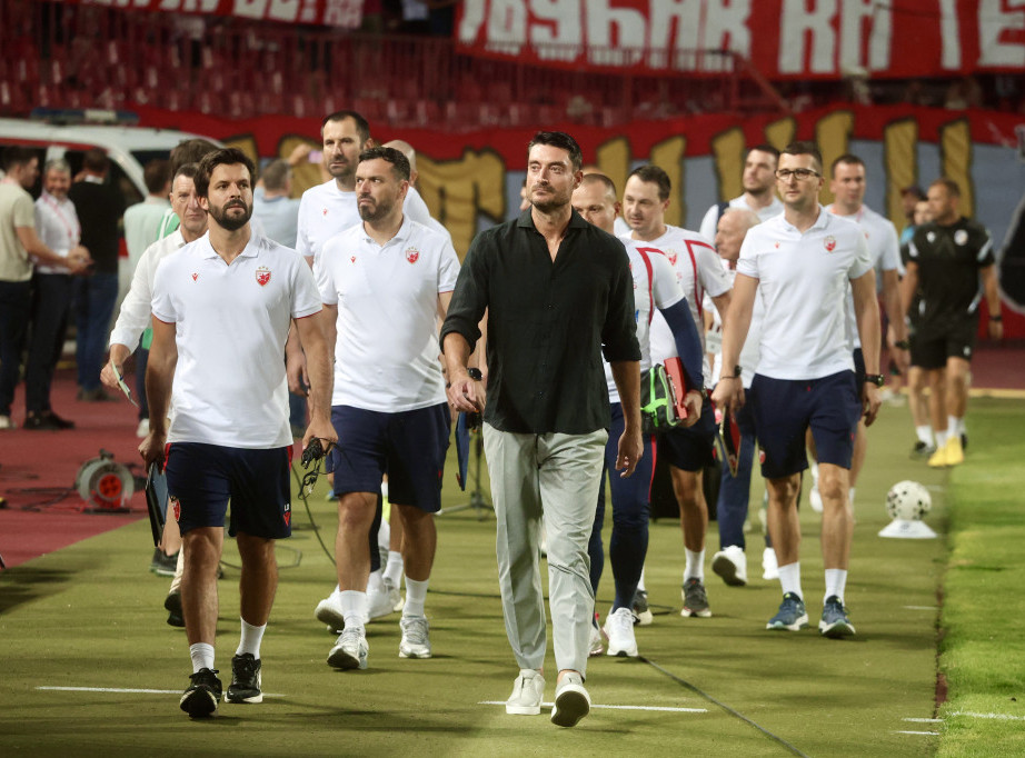 Fudbaleri Crvene zvezde večeras gostuju Viktoriji u revanšu plej-ofa za plasman u LE