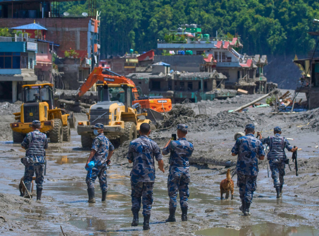 Nepal: Preti izlivanje jezera koje se formiralo na mestu poplava
