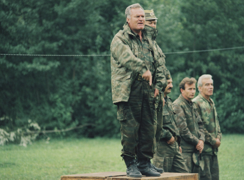 Poziv građanima Srpske da izađu na trgove i hrammove i upale sveće