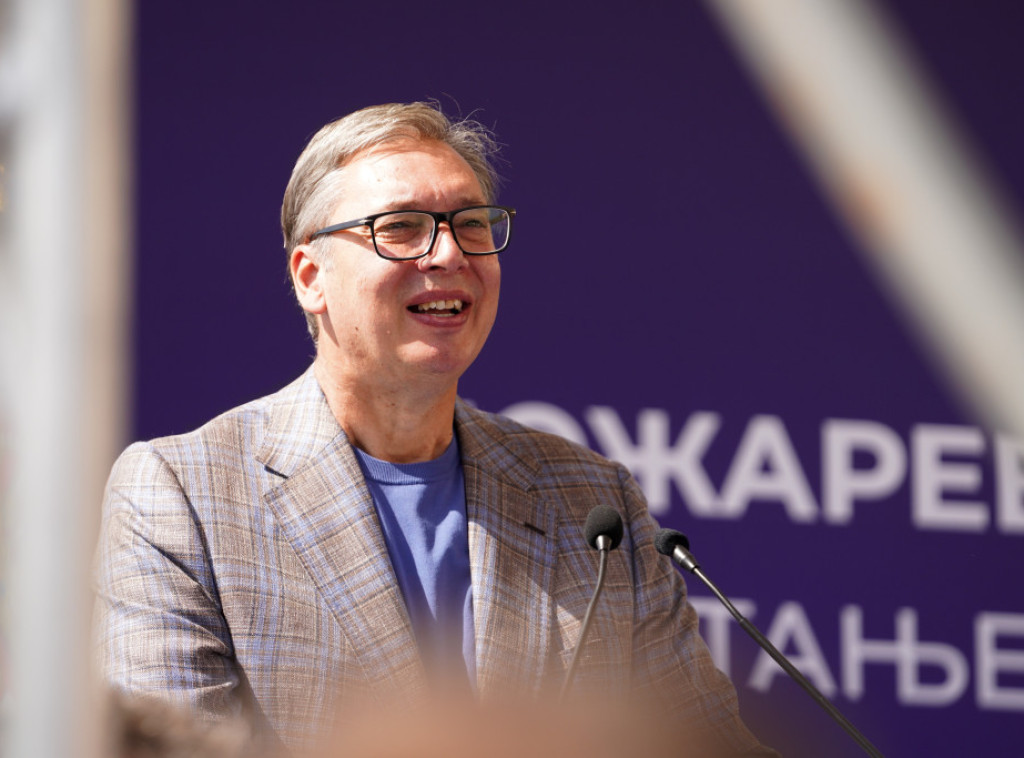 Vučić našim ljudima u inostranstvu: Srbija napreduje, pripremajte se za povratak