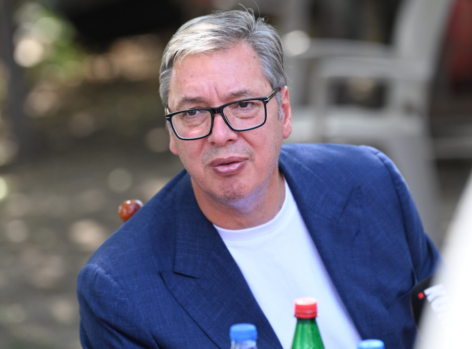 Vučić stigao u posetu etno selu "Moravski konaci" kod Velike Plane