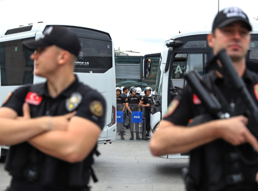 Turska: Privedeno najmanje 150 ljudi na protestu za prava LGBT zajednice