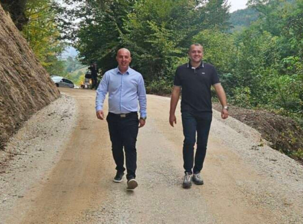Prijepolje: Nakon posete predsednika Vučića Prijepolju, asfalt stigao u selo Slatina