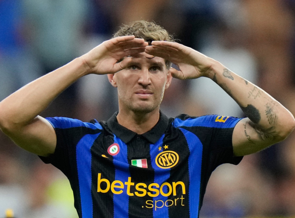 Fudbaler Intera Džon Stons zbog povrede mesec dana van terena