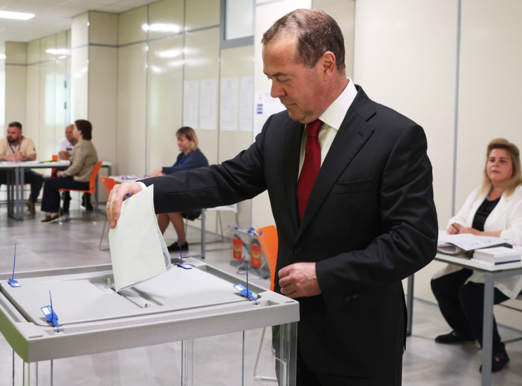 Medvedev pozvao na odgovor na „Grejemov zakon“ jezikom vojnog odvraćanja