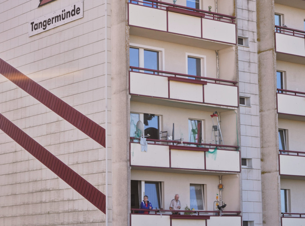 U francuskom gradu Tizi-le-Buru zabranjeno sušenje veša na prozorima i balkonima