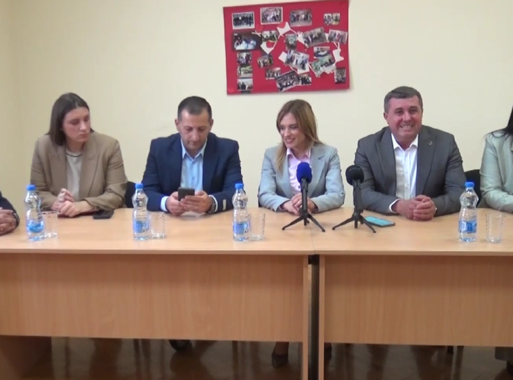Milica Đurđević Stamenkovski: Za obnovu Centra za socijalni rad u Vlasotincu 8,5 miliona dinara