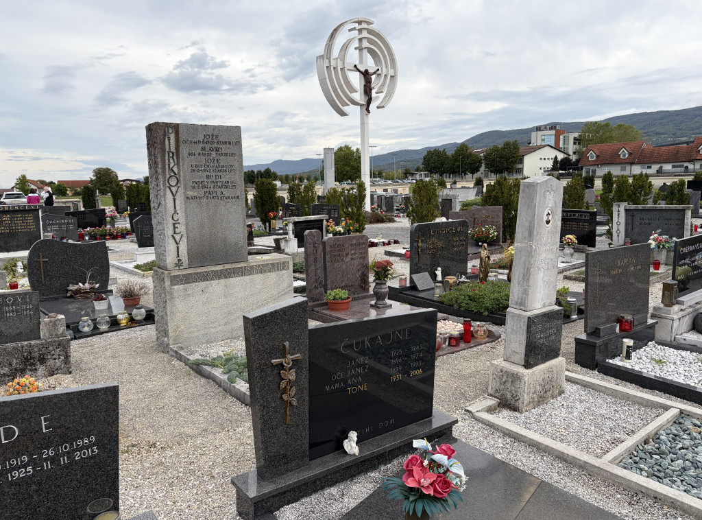 Opljačkana groblja u Sloveniji, lopovi oskrnavili desetine grobova