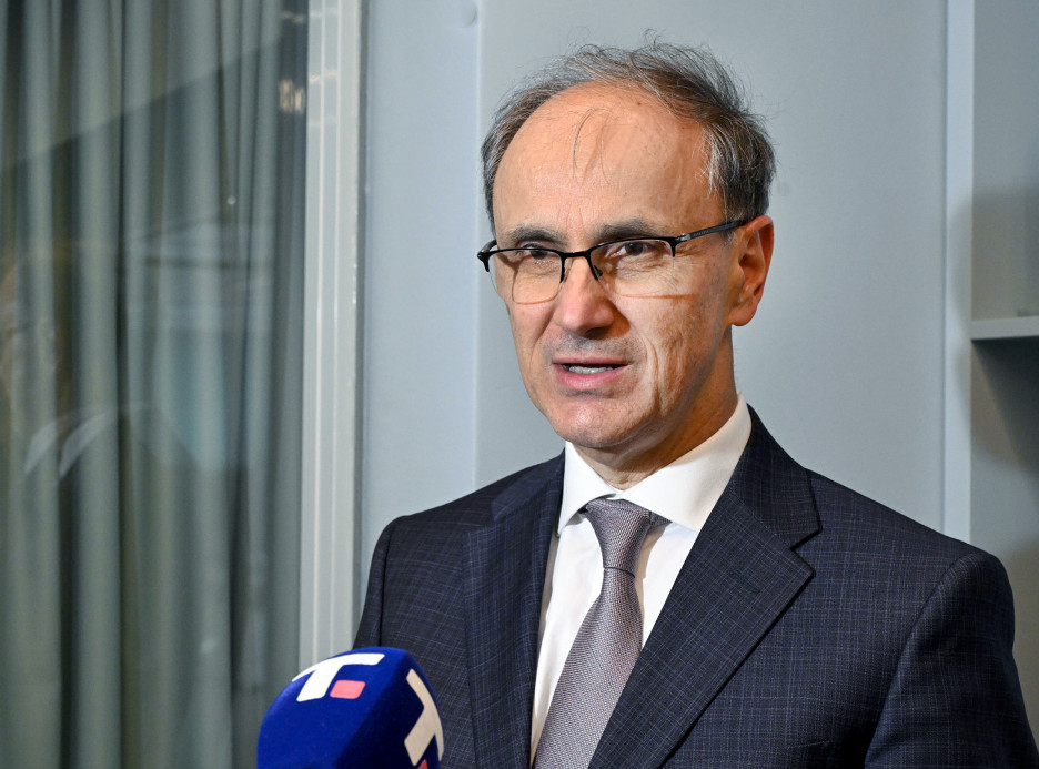 Macut: Serbia has potential to design microchips