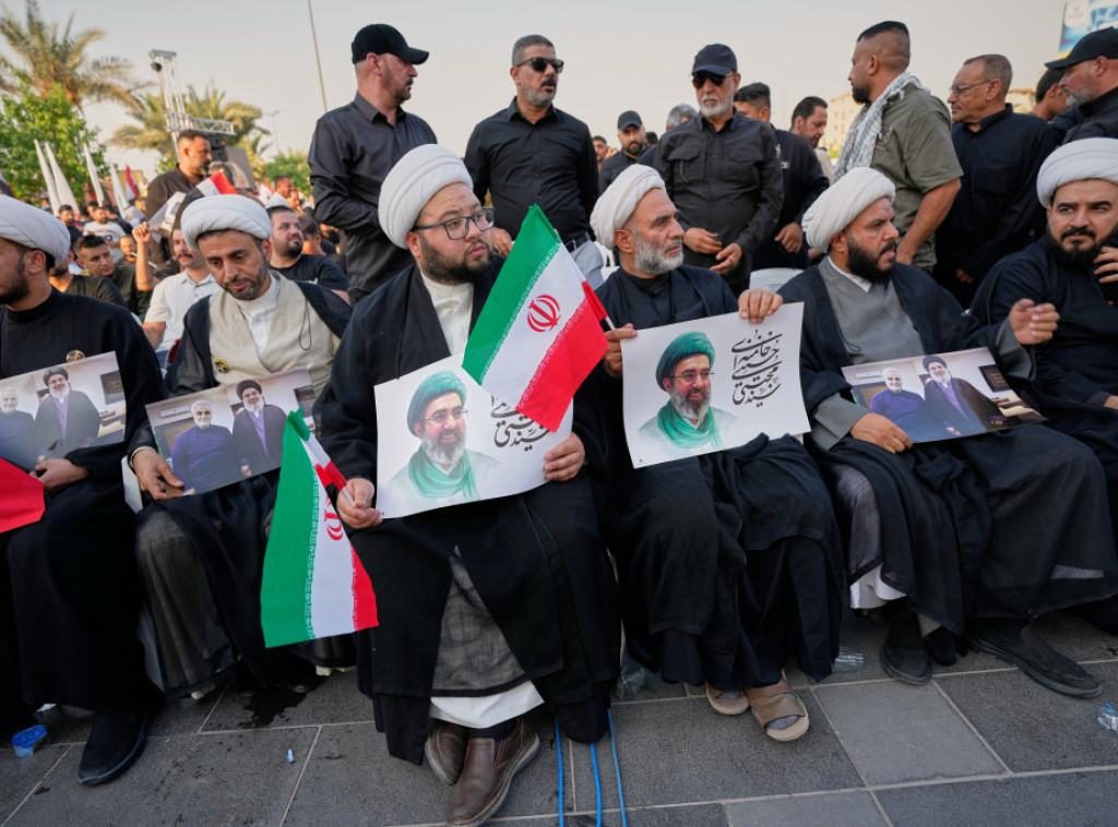 Modžtaba Hamenei: Neprijateljske snage uskoro će biti proterane iz Arapskog mora
