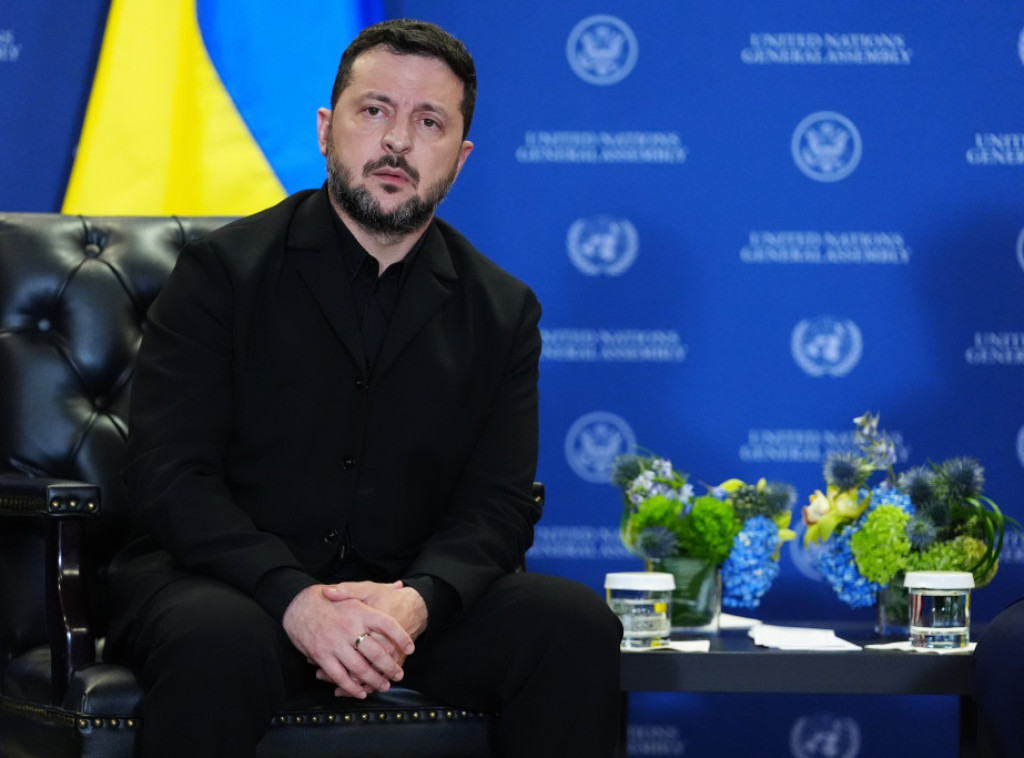 Zelenski posetio vojni punkt blizu istočne linije fronta u Ukrajini