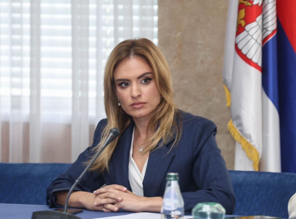 Boljevac: Milica Đurđević Stamenkovski potpisala četiri ugovora za rekonstrukciju ratnih memorijala