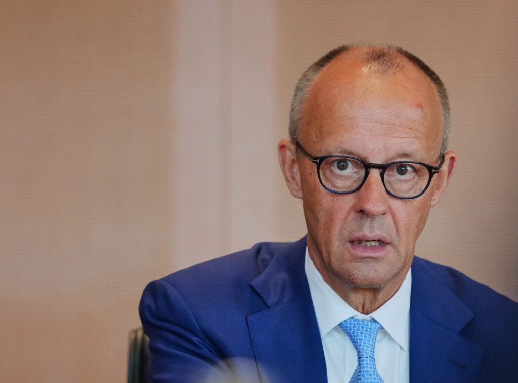 Anketa: Alternativa za Nemačku u vođstvu, podrška Mercu na istorijskom minimumu