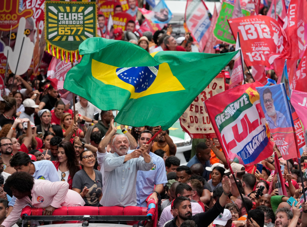 Lula vodi ispred Bolsonara uoči prvog kruga predsedničkih izbora u Brazilu