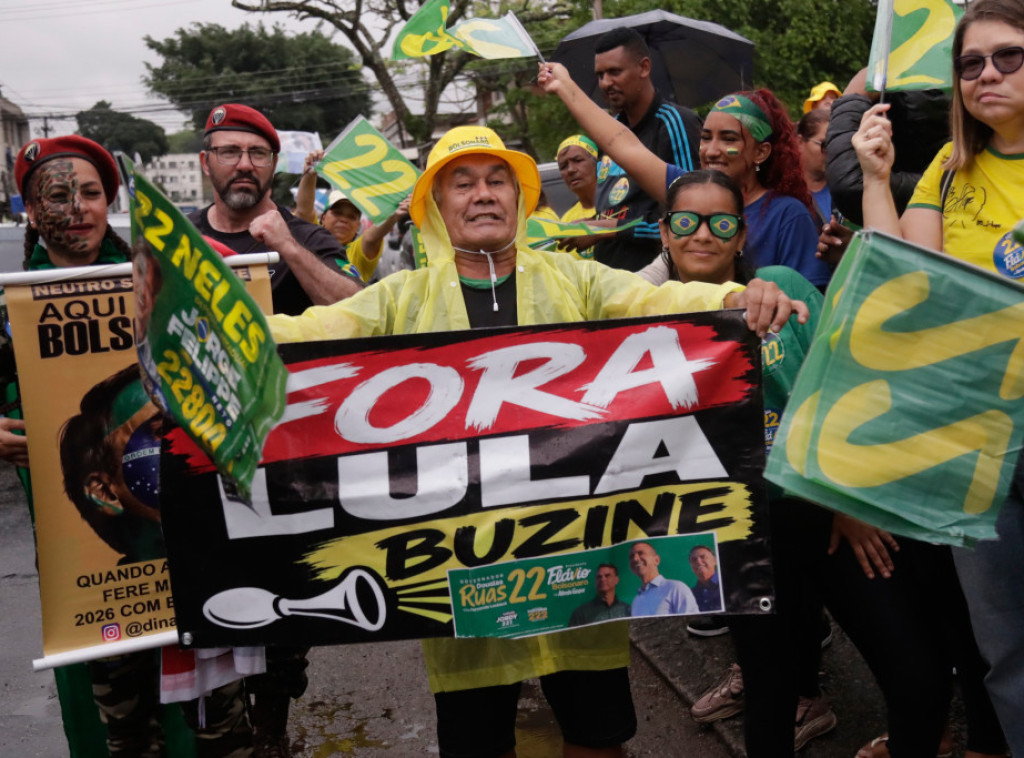 Anketa: Lula i Bolsonaro izjednačeni uoči prvog kruga predsedničkih izbora u Brazilu