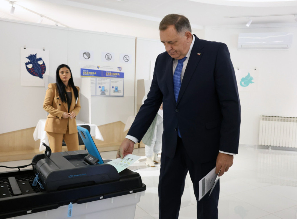 Dodik: Glasanjem se suprotstaviti spletkama iz Sarajeva