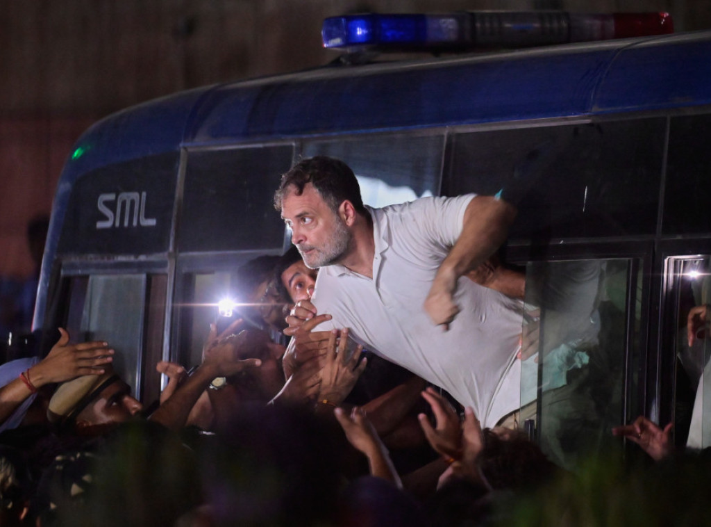 Indija: Policija prekinula protest opozicije i privela lidera opozicione Kongresne partije Rahula Gandija
