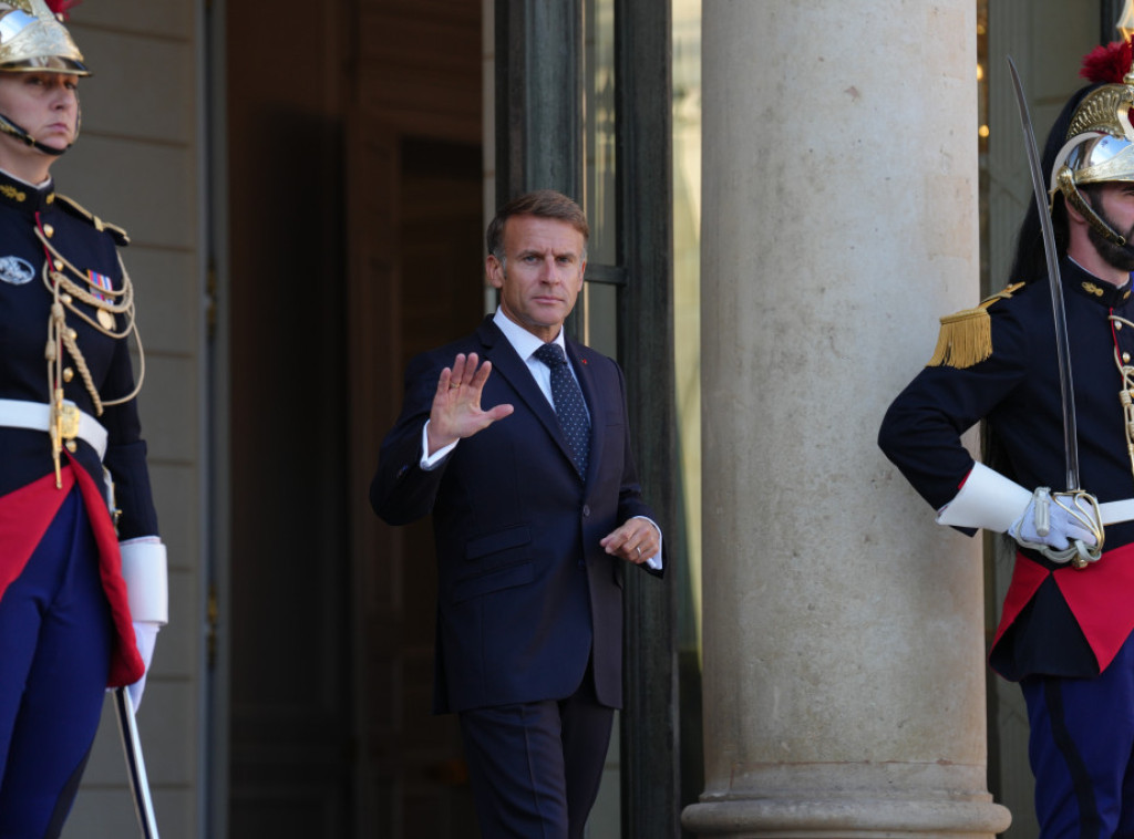 Makron sazvao sastanak o protestima u Francuskoj, na ulicama stotine hiljada ljudi