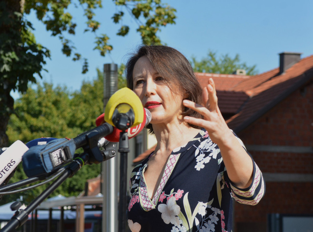 Hrvatska: Orešković ponovo kritikovala navijački transparent na Poljudu