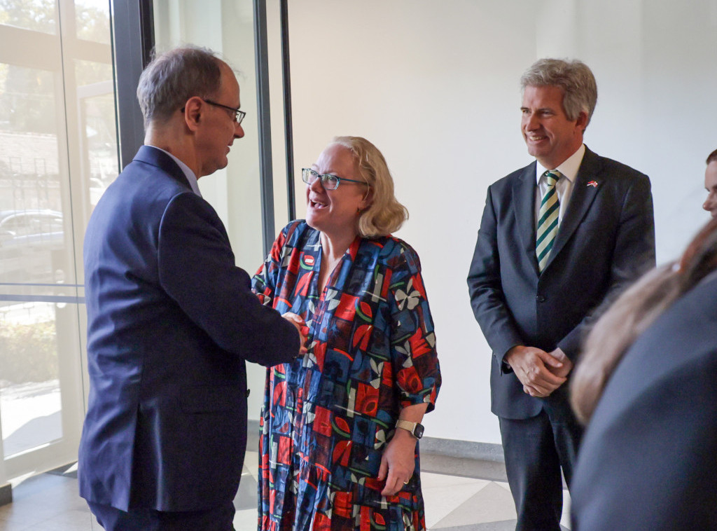 Macut, Hamilton discuss cooperation between Serbian institutions, British Council