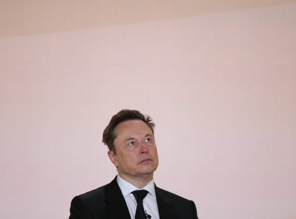 Ilon Mask optužuje indijske "oligarhe" za odlaganje pokretanja usluge Starlink