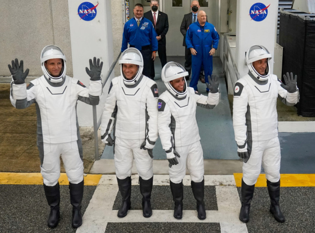 Četvoro astronauta vratilo se posle osam meseci na Zemlju