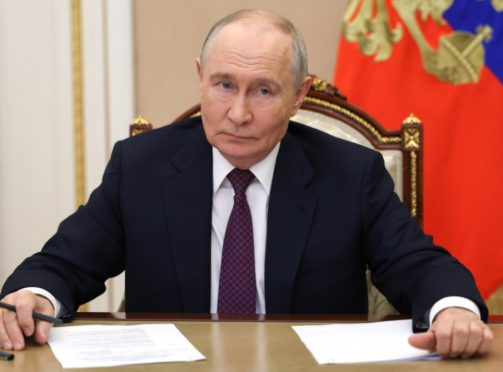 Putin rođendan proslavio sa Gerhardom Šrederom, Kremlj objavio njihovu fotografiju