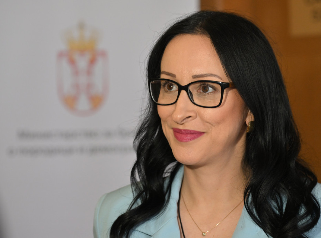 Žarić Kovačević obišla UKC Niš i porodilište: Nastavljamo sa podrškom porodicama